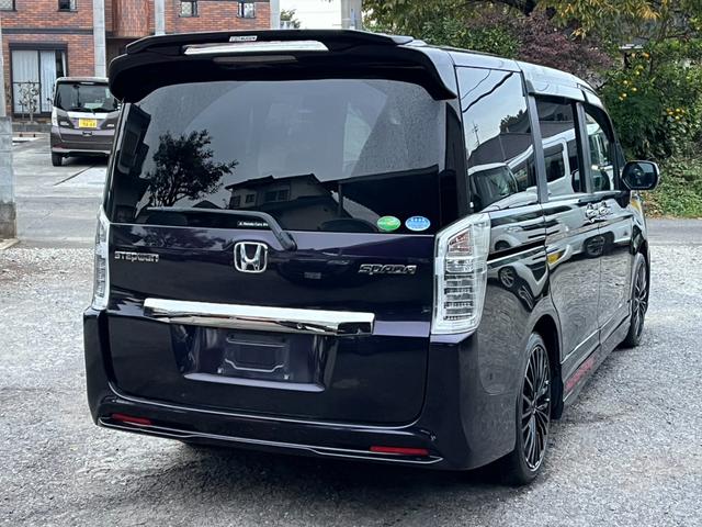 ステップワゴンスパーダ Z クールスピリット ETC バックカメラ ナビ TV オートクルーズコントロール 両側電動スライドドア オートライト HID スマートキー アイドリングストップ 3列シート CVT アルミホイール CD USB(17枚目)