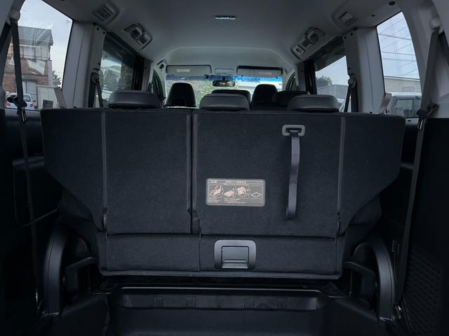 ステップワゴンスパーダ Z クールスピリット ETC バックカメラ ナビ TV オートクルーズコントロール 両側電動スライドドア オートライト HID スマートキー アイドリングストップ 3列シート CVT アルミホイール CD USB(22枚目)