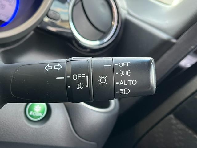 N-BOXカスタム G ターボSSパッケージ 4WD バックカメラ 両側電動スライドドア ナビ TV オートクルーズコントロール 衝突被害軽減システム オートライト HID スマートキー アイドリングストップ ベンチシート(11枚目)