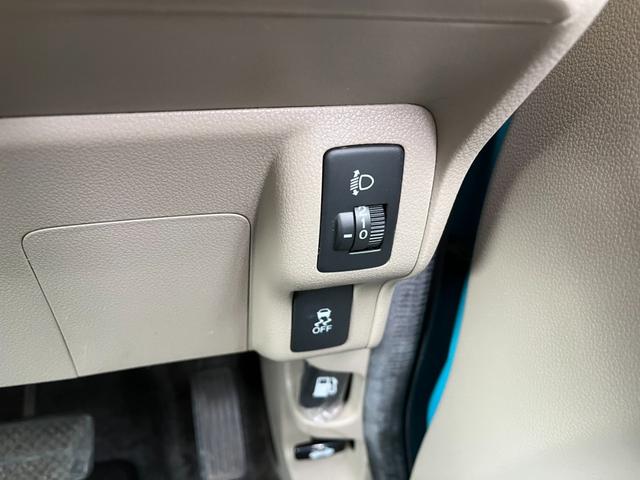 N-BOX G 4WD 両側スライドドア スマートキー アイドリングストップ ベンチシート CVT 盗難防止システム ABS ESC CD USB ミュージックプレイヤー接続可 衝突安全ボディ エアコン(7枚目)