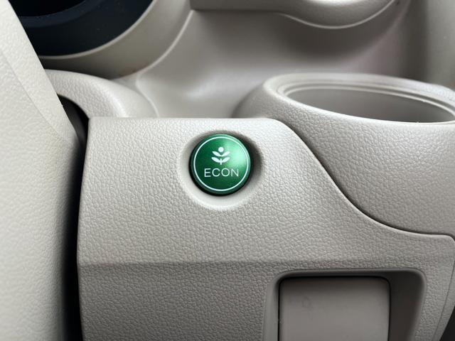 N-BOX G 4WD 両側スライドドア スマートキー アイドリングストップ ベンチシート CVT 盗難防止システム ABS ESC CD USB ミュージックプレイヤー接続可 衝突安全ボディ エアコン(8枚目)