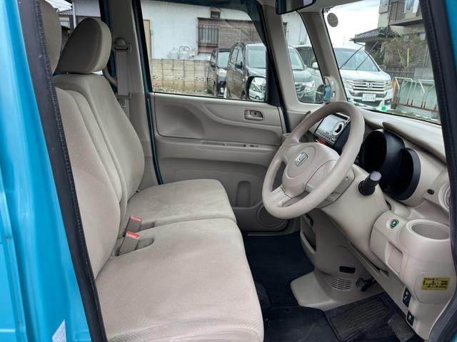 N-BOX G 4WD 両側スライドドア スマートキー アイドリングストップ ベンチシート CVT 盗難防止システム ABS ESC CD USB ミュージックプレイヤー接続可 衝突安全ボディ エアコン(10枚目)