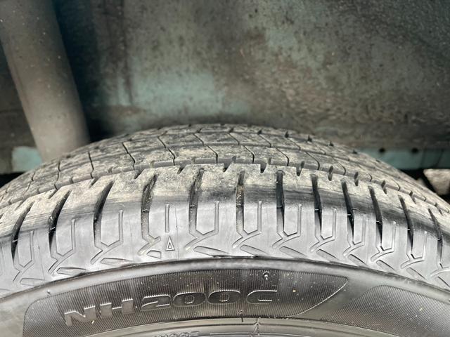 N-BOX G 4WD 両側スライドドア スマートキー アイドリングストップ ベンチシート CVT 盗難防止システム ABS ESC CD USB ミュージックプレイヤー接続可 衝突安全ボディ エアコン(29枚目)