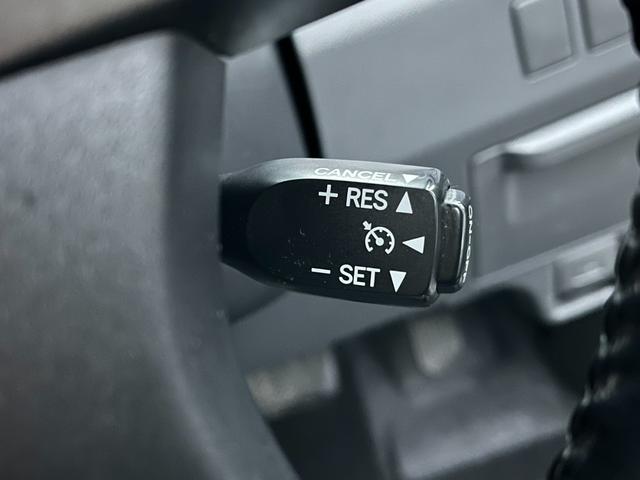 エスティマ 2.4アエラス 20thアニバーサリーエディション 4WD バックカメラ ナビ TV クリアランスソナー オートクルーズコントロール 両側電動スライドドア HID スマートキー 電動格納ミラー 3列シート オットマン CVT アルミホイール CD(7枚目)