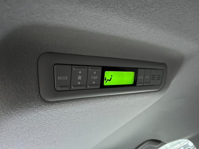 エスティマ 2.4アエラス 20thアニバーサリーエディション 4WD バックカメラ ナビ TV クリアランスソナー オートクルーズコントロール 両側電動スライドドア HID スマートキー 電動格納ミラー 3列シート オットマン CVT アルミホイール CD(11枚目)