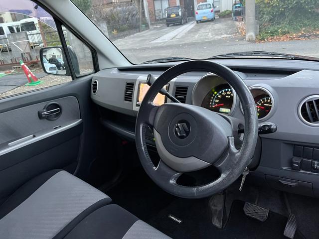 運転者にとっては日々使用することとなる運転席です。運転席が快適だと運転に集中することができますね。