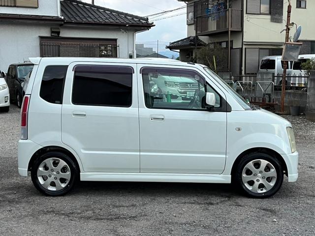 お車の知識がなくても大丈夫です！皆様のご来店をスタッフ一同、心よりお待ちしております。