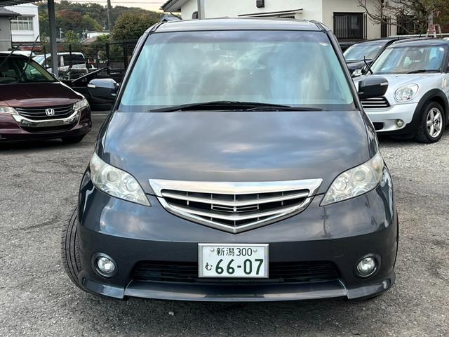 エリシオン ＨＤＤナビエディション　両側スライド・片側電動　オートライト　ＨＩＤ　キーレスエントリー　３列シート　ＡＴ　アルミホイール　盗難防止システム　衝突安全ボディ　ＡＢＳ　エアコン　パワーステアリング（12枚目）