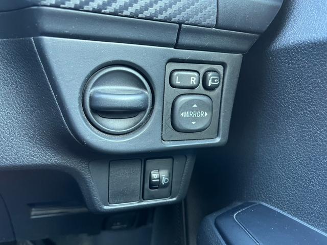 カローラフィールダー ハイブリッド ナビ TV キーレスエントリー アイドリングストップ 電動格納ミラー CVT 衝突安全ボディ ABS ESC CD USB ミュージックプレイヤー接続可 Bluetooth エアコン(6枚目)