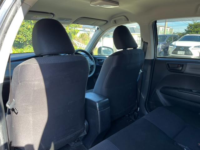 カローラフィールダー ハイブリッド ナビ TV キーレスエントリー アイドリングストップ 電動格納ミラー CVT 衝突安全ボディ ABS ESC CD USB ミュージックプレイヤー接続可 Bluetooth エアコン(23枚目)