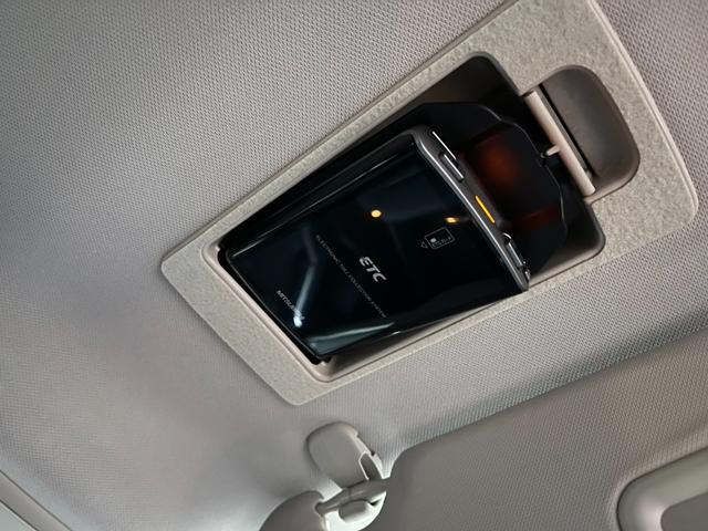 アテンザワゴン XD ETC バックカメラ ナビ TV クリアランスソナー オートクルーズコントロール アルミホイール オートライト スマートキー アイドリングストップ AT 盗難防止システム 衝突安全ボディ ルーフレール(3枚目)