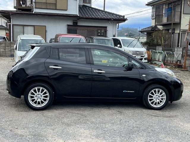 リーフ X バックカメラ オートクルーズコントロール アルミホイール オートライト スマートキー CVT 盗難防止システム 衝突安全ボディ ABS ESC エアコン パワーステアリング(14枚目)