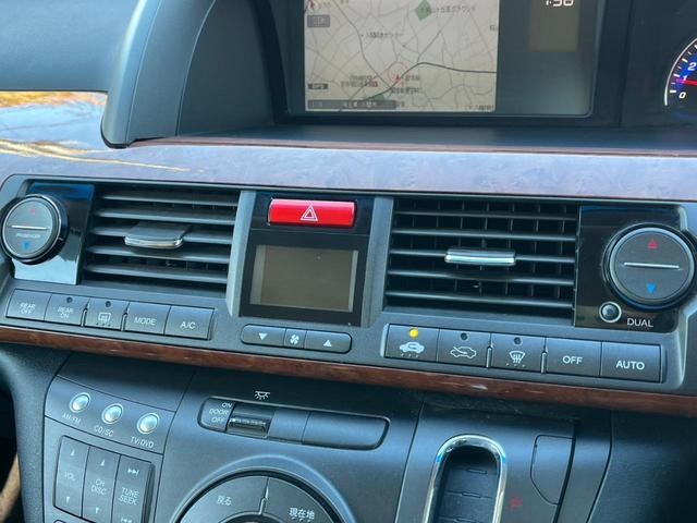 エリシオンプレステージ Ｓ　ＨＤＤナビスペシャルパッケージ　バックカメラ　ナビ　両側電動スライドドア　ＨＩＤ　キーレスエントリー　３列シート　ＡＴ　盗難防止システム　衝突安全ボディ　ＡＢＳ　エアコン　パワーステアリング　パワーウィンドウ（4枚目）
