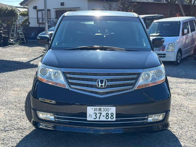 エリシオンプレステージ Ｓ　ＨＤＤナビスペシャルパッケージ　バックカメラ　ナビ　両側電動スライドドア　ＨＩＤ　キーレスエントリー　３列シート　ＡＴ　盗難防止システム　衝突安全ボディ　ＡＢＳ　エアコン　パワーステアリング　パワーウィンドウ（11枚目）