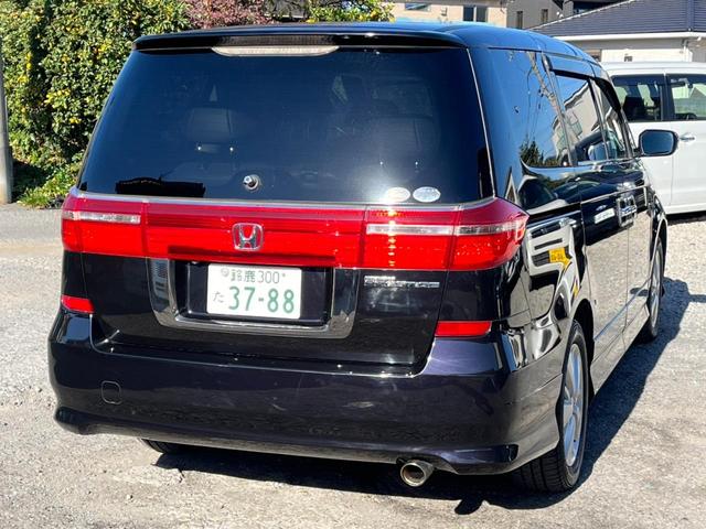 エリシオンプレステージ Ｓ　ＨＤＤナビスペシャルパッケージ　バックカメラ　ナビ　両側電動スライドドア　ＨＩＤ　キーレスエントリー　３列シート　ＡＴ　盗難防止システム　衝突安全ボディ　ＡＢＳ　エアコン　パワーステアリング　パワーウィンドウ（14枚目）