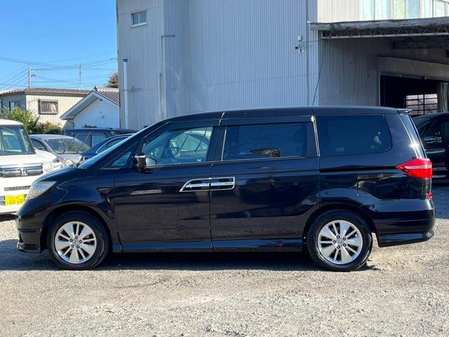 エリシオンプレステージ Ｓ　ＨＤＤナビスペシャルパッケージ　バックカメラ　ナビ　両側電動スライドドア　ＨＩＤ　キーレスエントリー　３列シート　ＡＴ　盗難防止システム　衝突安全ボディ　ＡＢＳ　エアコン　パワーステアリング　パワーウィンドウ（17枚目）