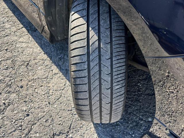 エリシオンプレステージ Ｓ　ＨＤＤナビスペシャルパッケージ　バックカメラ　ナビ　両側電動スライドドア　ＨＩＤ　キーレスエントリー　３列シート　ＡＴ　盗難防止システム　衝突安全ボディ　ＡＢＳ　エアコン　パワーステアリング　パワーウィンドウ（20枚目）