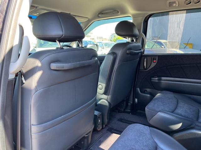 エリシオンプレステージ Ｓ　ＨＤＤナビスペシャルパッケージ　バックカメラ　ナビ　両側電動スライドドア　ＨＩＤ　キーレスエントリー　３列シート　ＡＴ　盗難防止システム　衝突安全ボディ　ＡＢＳ　エアコン　パワーステアリング　パワーウィンドウ（22枚目）