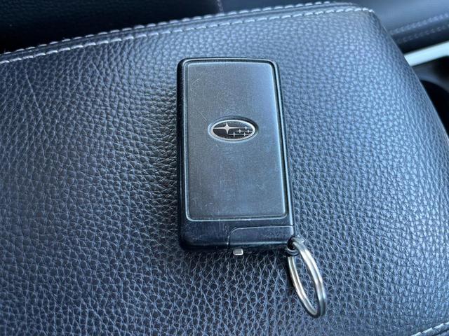 レガシィツーリングワゴン ２．５ＧＴ　Ｓパッケージ　４ＷＤ　バックカメラ　ナビ　アルミホイール　オートライト　ＨＩＤ　パワーシート　スマートキー　ＡＴ　盗難防止システム　衝突安全ボディ　ＡＢＳ　ＥＳＣ　ＣＤ　ＤＶＤ再生　エアコン（10枚目）
