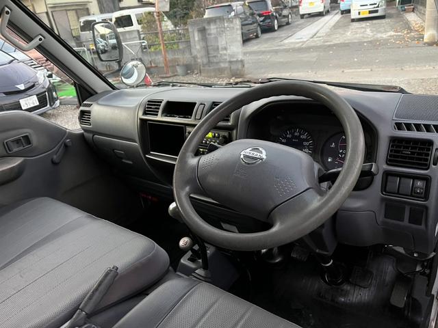 バネットバン ＣＤ　４ＷＤ　スライドドア　ＭＴ　エアコン　運転席エアバッグ（2枚目）