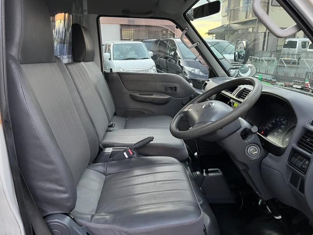 バネットバン ＣＤ　４ＷＤ　スライドドア　ＭＴ　エアコン　運転席エアバッグ（6枚目）