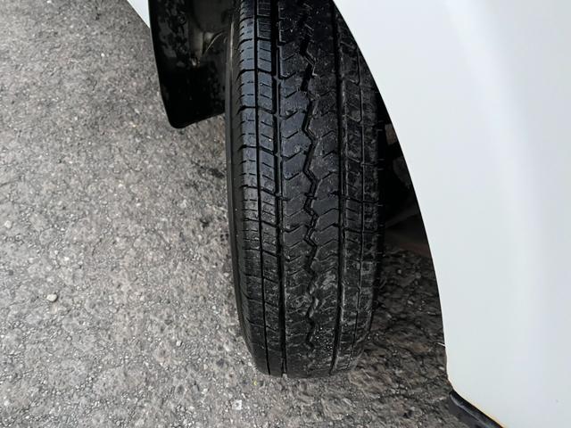 バネットバン ＣＤ　４ＷＤ　スライドドア　ＭＴ　エアコン　運転席エアバッグ（19枚目）