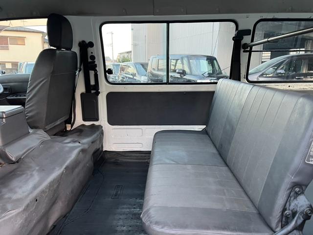 バネットバン ＤＸ　４ＷＤ　スライドドア　ＣＶＴ　エアコン　運転席エアバッグ　助手席エアバッグ（9枚目）