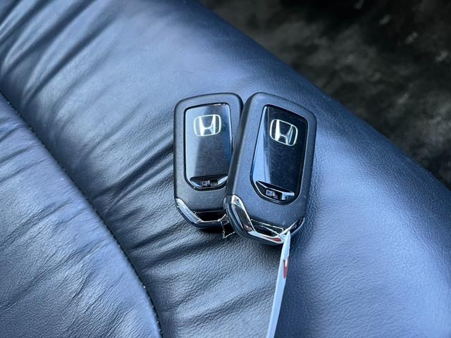 オデッセイ アブソルート・ＥＸ　ＥＴＣ　全周囲カメラ　ナビ　ＴＶ　オートクルーズコントロール　衝突被害軽減システム　両側電動スライドドア　オートライト　ＬＥＤヘッドランプ　スマートキー　アイドリングストップ（11枚目）