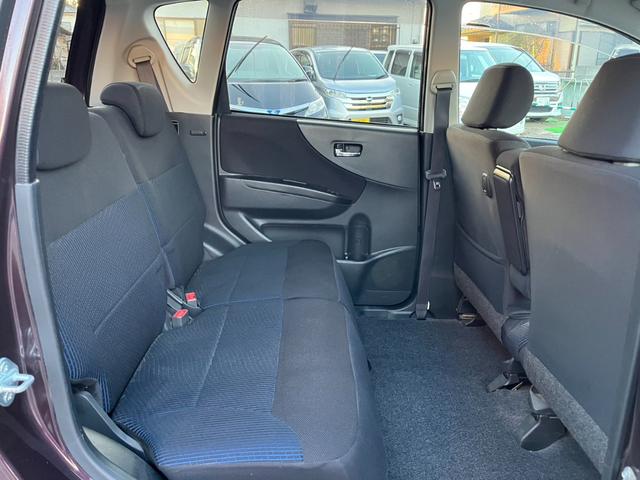 ムーヴ カスタム　Ｘ　ＨＩＤ　スマートキー　ベンチシート　ＣＶＴ　盗難防止システム　ＡＢＳ　ＣＤ　アルミホイール　衝突安全ボディ　エアコン　パワーステアリング　パワーウィンドウ（8枚目）