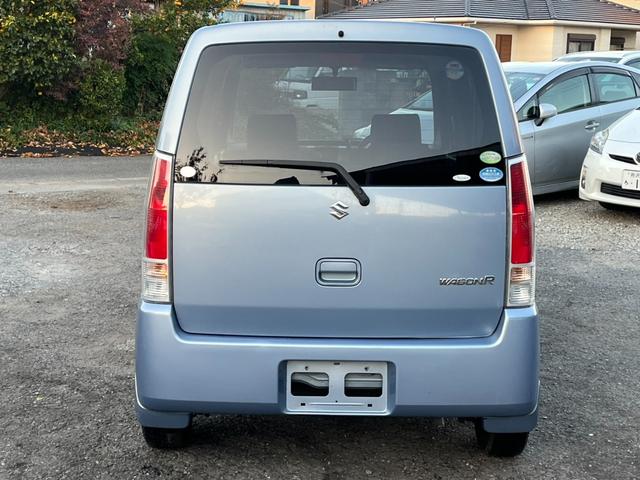 ワゴンＲ ＦＴ　キーレスエントリー　ベンチシート　ＡＴ　盗難防止システム　ＡＢＳ　ＣＤ　衝突安全ボディ　エアコン　パワーステアリング　パワーウィンドウ（16枚目）