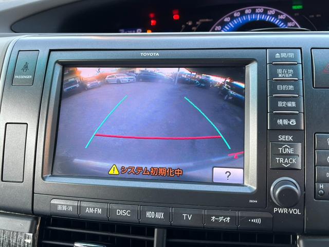 エスティマハイブリッド Ｇ　４ＷＤ　バックカメラ　フロントカメラ　ナビ　ＴＶ　オートクルーズコントロール　両側電動スライドドア　オートライト　ＨＩＤ　スマートキー　電動格納ミラー　シートヒーター　３列シート（4枚目）