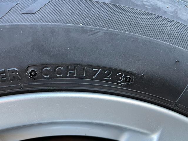 エスティマハイブリッド Ｇ　４ＷＤ　バックカメラ　フロントカメラ　ナビ　ＴＶ　オートクルーズコントロール　両側電動スライドドア　オートライト　ＨＩＤ　スマートキー　電動格納ミラー　シートヒーター　３列シート（34枚目）