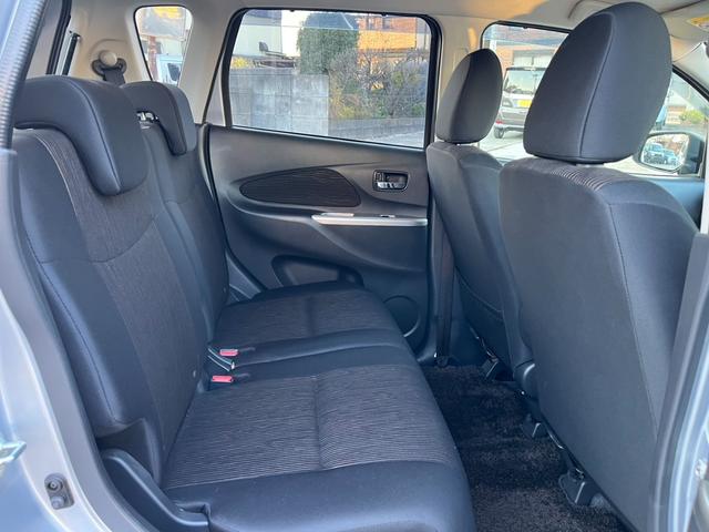 デイズ ハイウェイスター　Ｇターボ　全周囲カメラ　ナビ　ＴＶ　オートライト　ＨＩＤ　スマートキー　電動格納ミラー　ベンチシート　ＣＶＴ　盗難防止システム　ＡＢＳ　ＥＳＣ　ＣＤ　ＵＳＢ　ミュージックプレイヤー接続可（11枚目）