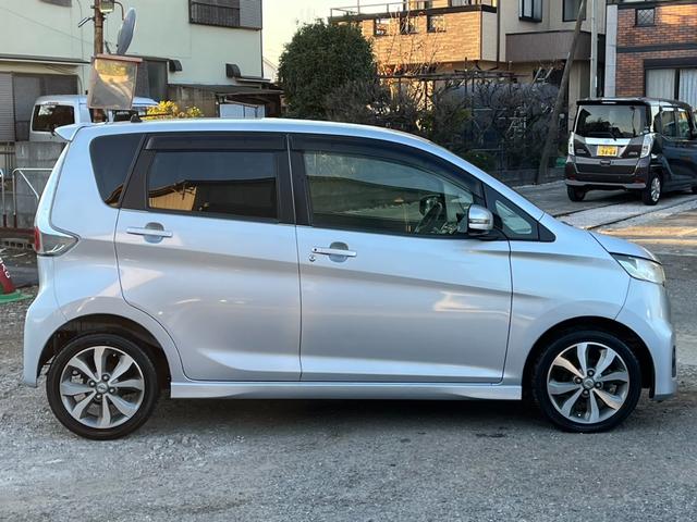 デイズ ハイウェイスター　Ｇターボ　全周囲カメラ　ナビ　ＴＶ　オートライト　ＨＩＤ　スマートキー　電動格納ミラー　ベンチシート　ＣＶＴ　盗難防止システム　ＡＢＳ　ＥＳＣ　ＣＤ　ＵＳＢ　ミュージックプレイヤー接続可（14枚目）