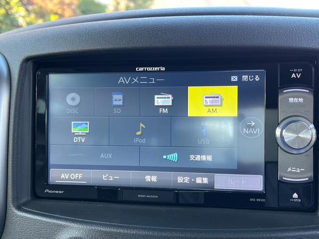 キューブ ライダー　ナビ　ＴＶ　スマートキー　電動格納ミラー　ベンチシート　ＣＶＴ　アルミホイール　ＣＤ　ＵＳＢ　ミュージックプレイヤー接続可　盗難防止システム　衝突安全ボディ　ＡＢＳ　エアコン　パワーステアリング（4枚目）