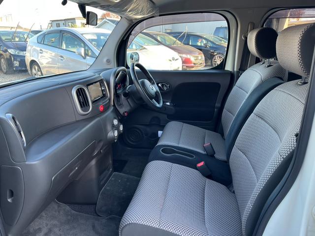 キューブ ライダー　ナビ　ＴＶ　スマートキー　電動格納ミラー　ベンチシート　ＣＶＴ　アルミホイール　ＣＤ　ＵＳＢ　ミュージックプレイヤー接続可　盗難防止システム　衝突安全ボディ　ＡＢＳ　エアコン　パワーステアリング（9枚目）