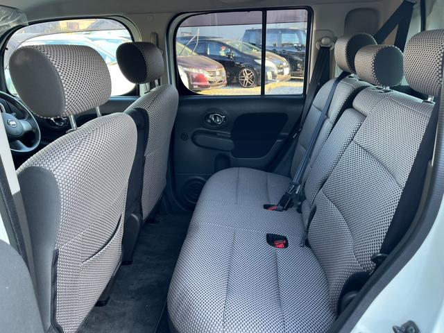 キューブ ライダー　ナビ　ＴＶ　スマートキー　電動格納ミラー　ベンチシート　ＣＶＴ　アルミホイール　ＣＤ　ＵＳＢ　ミュージックプレイヤー接続可　盗難防止システム　衝突安全ボディ　ＡＢＳ　エアコン　パワーステアリング（10枚目）