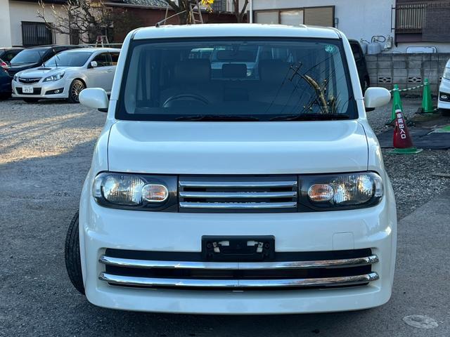 キューブ ライダー　ナビ　ＴＶ　スマートキー　電動格納ミラー　ベンチシート　ＣＶＴ　アルミホイール　ＣＤ　ＵＳＢ　ミュージックプレイヤー接続可　盗難防止システム　衝突安全ボディ　ＡＢＳ　エアコン　パワーステアリング（12枚目）