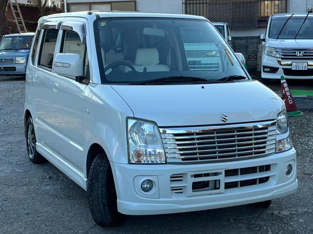 ワゴンＲ ＦＴ－Ｓリミテッド　バックカメラ　ナビ　ＴＶ　スマートキー　シートヒーター　ベンチシート　ＡＴ　盗難防止システム　ＡＢＳ　ＣＤ　ＵＳＢ　Ｂｌｕｅｔｏｏｔｈ　アルミホイール　衝突安全ボディ　エアコン　パワーステアリング（12枚目）