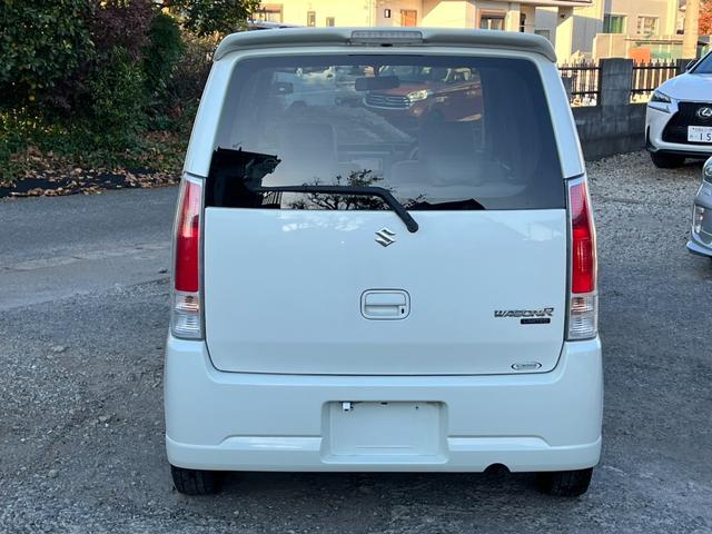 ワゴンＲ ＦＴ－Ｓリミテッド　バックカメラ　ナビ　ＴＶ　スマートキー　シートヒーター　ベンチシート　ＡＴ　盗難防止システム　ＡＢＳ　ＣＤ　ＵＳＢ　Ｂｌｕｅｔｏｏｔｈ　アルミホイール　衝突安全ボディ　エアコン　パワーステアリング（15枚目）