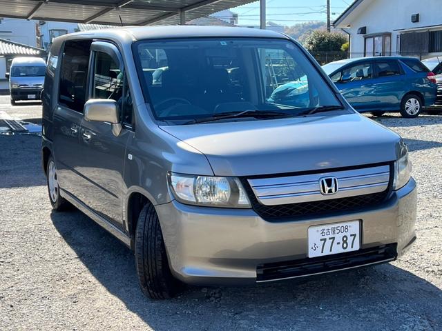 モビリオスパイク Ｗ　アクティブエディション　ナビ　ＴＶ　両側スライド・片側電動　キーレスエントリー　ベンチシート　ＣＶＴ　ＣＤ　ＵＳＢ　盗難防止システム　衝突安全ボディ　ＡＢＳ　エアコン　パワーステアリング　パワーウィンドウ（13枚目）