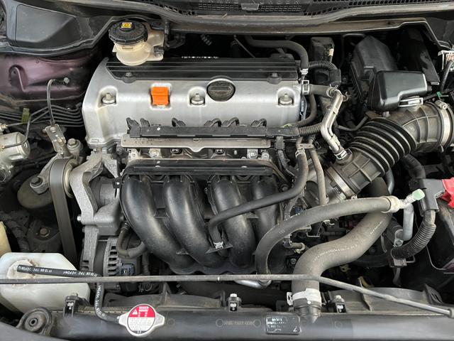 オデッセイ Ｍファインスピリット　オートライト　ＨＩＤ　キーレスエントリー　３列シート　ＣＶＴ　アルミホイール　ＣＤ　ＵＳＢ　ミュージックプレイヤー接続可　盗難防止システム　衝突安全ボディ　ＡＢＳ　エアコン　パワーステアリング（19枚目）