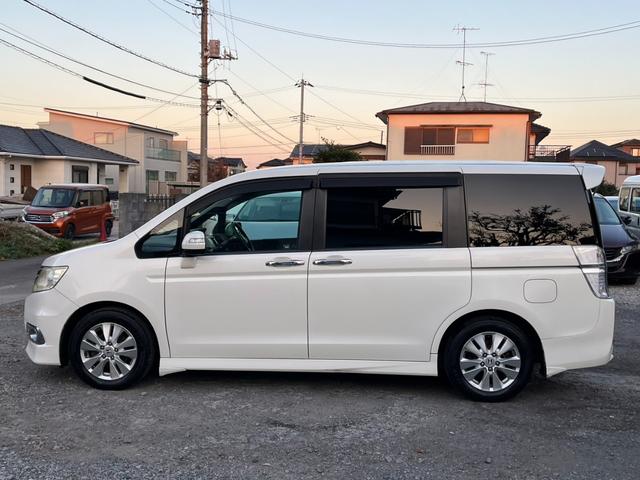 ステップワゴンスパーダ クールスピリット ETC 全周囲カメラ ナビ TV 両側電動スライドドア オートライト HID スマートキー 後席モニター 3列シート CVT アルミホイール CD USB(18枚目)