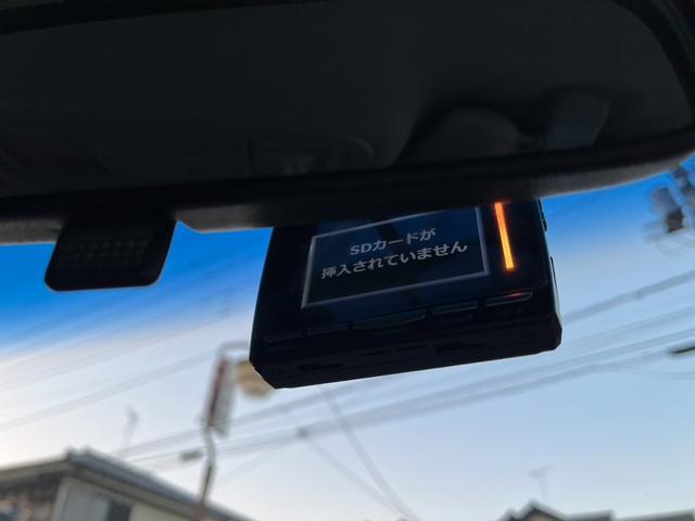 ステップワゴンスパーダ クールスピリット ETC 全周囲カメラ ナビ TV 両側電動スライドドア オートライト HID スマートキー 後席モニター 3列シート CVT アルミホイール CD USB(28枚目)