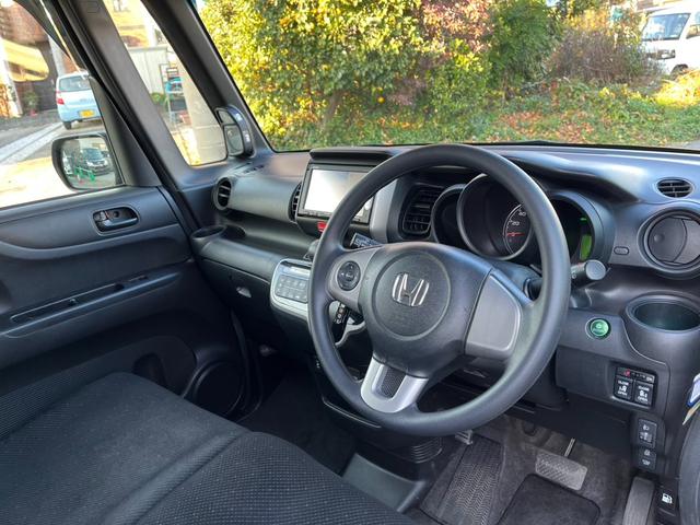 N-BOX G SSパッケージ 4WD バックカメラ 両側電動スライドドア ナビ TV 衝突被害軽減システム スマートキー アイドリングストップ シートヒーター ベンチシート CVT 盗難防止システム ABS ESC CD(2枚目)