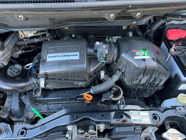 N-BOX G SSパッケージ 4WD バックカメラ 両側電動スライドドア ナビ TV 衝突被害軽減システム スマートキー アイドリングストップ シートヒーター ベンチシート CVT 盗難防止システム ABS ESC CD(20枚目)