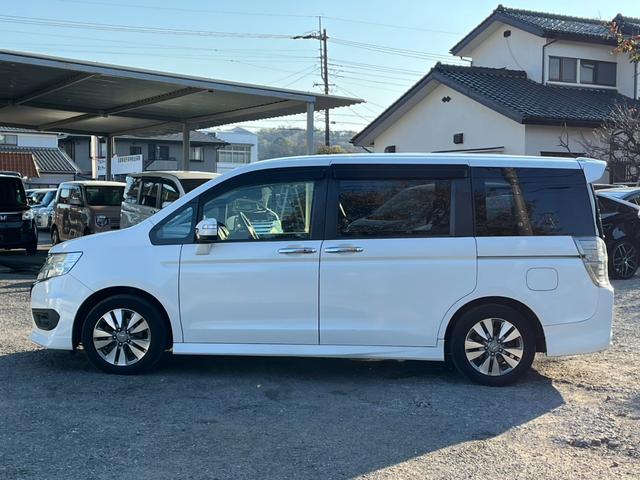 ステップワゴンスパーダ Z ETC バックカメラ ナビ TV 両側電動スライドドア オートライト HID スマートキー アイドリングストップ 後席モニター 3列シート ウォークスルー CVT アルミホイール CD(15枚目)