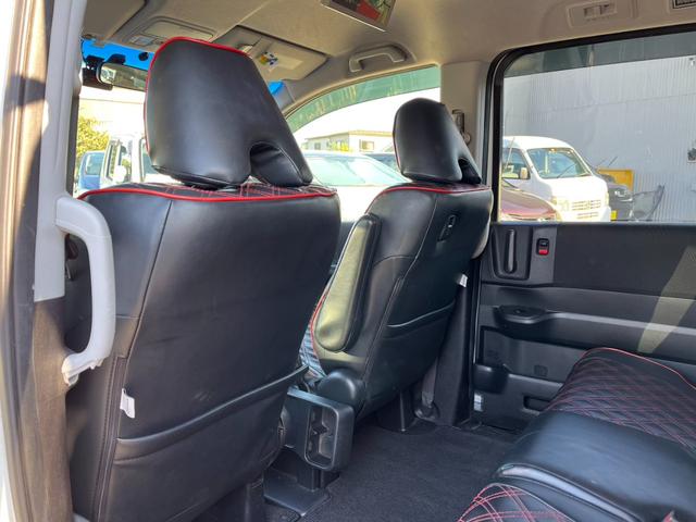 ステップワゴンスパーダ Z ETC バックカメラ ナビ TV 両側電動スライドドア オートライト HID スマートキー アイドリングストップ 後席モニター 3列シート ウォークスルー CVT アルミホイール CD(26枚目)