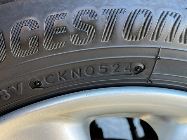 モコ Ｇ　ＦＯＵＲ　４ＷＤ　ナビ　ＴＶ　スマートキー　シートヒーター　ベンチシート　ＣＶＴ　盗難防止システム　ＡＢＳ　ＣＤ　アルミホイール　衝突安全ボディ　エアコン　パワーステアリング（27枚目）