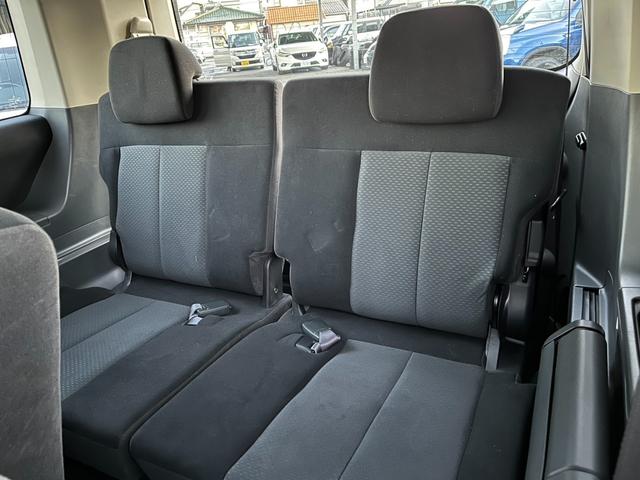 デリカＤ：５ Ｇ　ナビパッケージ　４ＷＤ　ＥＴＣ　ナビ　ＴＶ　オートクルーズコントロール　両側スライド・片側電動　オートライト　ＨＩＤ　スマートキー　電動格納ミラー　３列シート　ＣＶＴ　アルミホイール　ＣＤ　ＤＶＤ再生（31枚目）